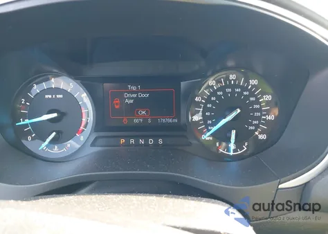 2015 Ford Fusion Se z USA, uszkodzony, nr VIN 3FA6P0H70FR122153